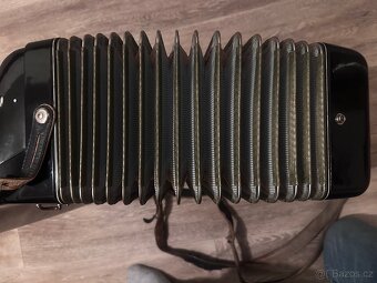 Prodám Harmoniku Delicia Melodie V - 5