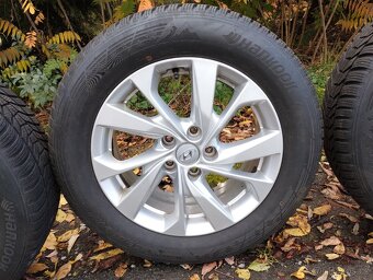 Originál ALU kola Hyundai Tucson R17 + zimní pneu - 5