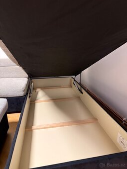 Rozkládací, rohová sedací souprava + taburet - 5