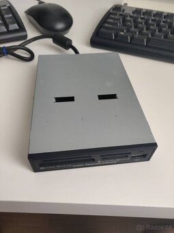 Přední panely - čtečky SD karet - 5