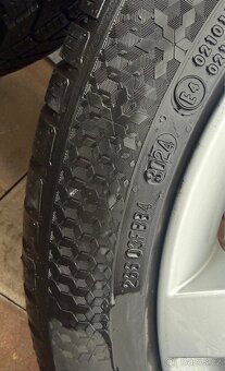 Zimní sada alu kol Škoda 17” - zánovní pneu - 5