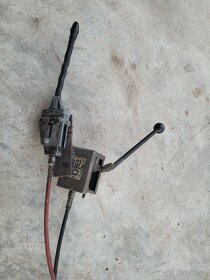 Hydraulický ovladač čelního nakladače - 5