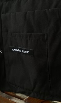 PRODÁM CANADA GOOSE VESTU - 5