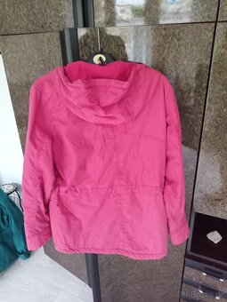 Červená bunda. - 5