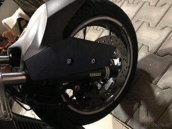 YAMAHA XMAX 300 - 5