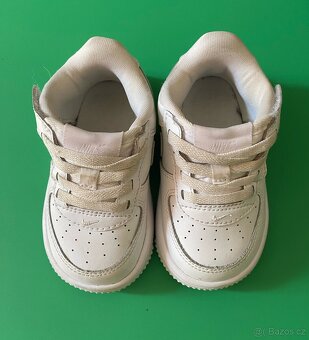 Dětské bílé tenisky Nike air - 5