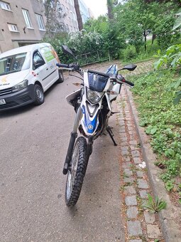 Yamaha WR 125 R - 5