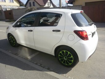 Toyota Yaris rok 2015 5 dv. - 5