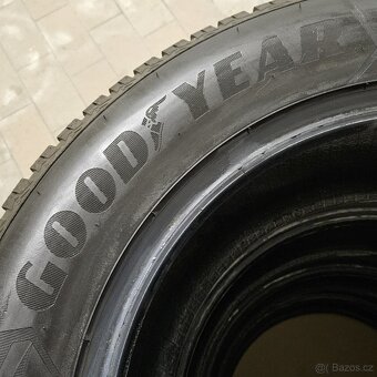 Zimní pneumatiky GoodYear 255/60 R18 A016 - 5