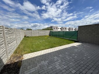 Prodej krajového rodinného domu 107 m², pozemek 252 m², Šrou - 5