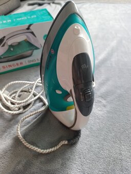 Žehlička Singer 2200W - 5