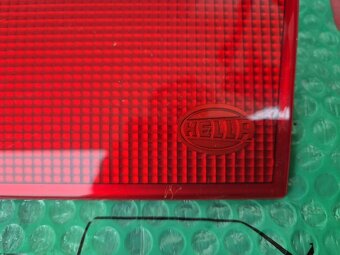 zadní odrazový panel mezi světla HELLA Škoda Felicia před FL - 5