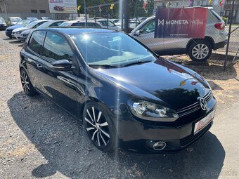 VW Golf 1.6 MPi Senzory, ALU, Výhřev Sedadel - 5