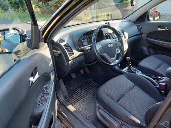 Hyundai i30 1.4i 80kw Rok výroby 2009 - 5