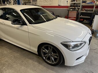 BMW f21 M135i 235kw zadokolka automat - 5