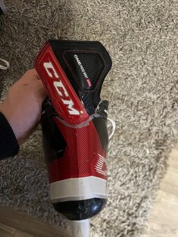 Hokejové Brusle ccm ftpro 4 - 5