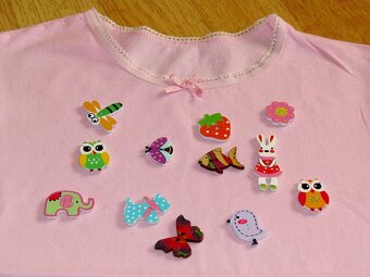 Dřevěné malované knoflíky různé druhy - nové - 5