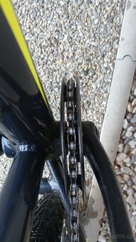 Prodám odlehčené dětské kolo CORE RAZOR VX2 24" - 5