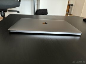 MacBook Pro 13” i7, 16GB RAM, 2TB SSD - 5