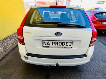 KIA CEED 1.6 i BENZÍN 6 RYCHLOSTÍ 97 800 Km - 5