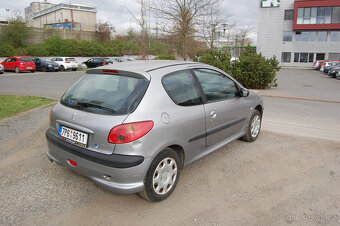 Peugeot 206 1.1i - 5