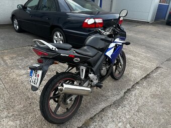 Honda cbr125r 34999kč - 5