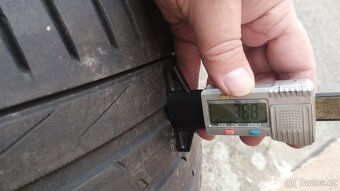 2ks letni pneu Hankook 225/45-17 okolo 4mm - 5