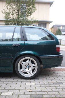 BMW e36 Touring s motorem V8 M62B44 - 5