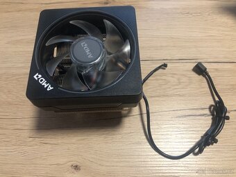 Chladič AMD Wraith PRISM RGB - 5