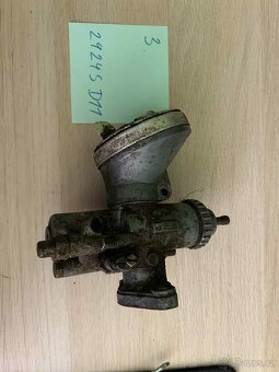 Karburátory Jikov 600,-kč/ks nebo nabídněte - 5