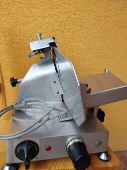 Profi nářezák NASCA 220mm - 5