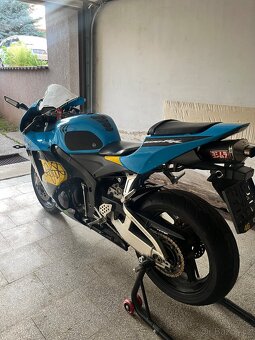 Honda CBR 600rr - 5