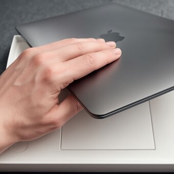 Macbook M1 chip 8 GB LPDDRx 256GB SSD v top stavu - 5