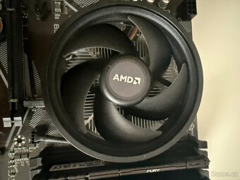 Amd ryzen 5 5600 b550m-k hyperx 3200mhz - 5