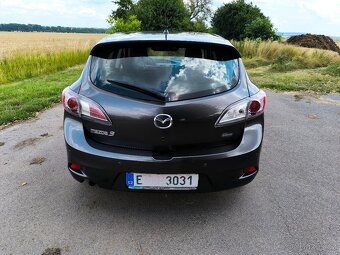 Mazda 3 , 1.6 77kw, r.v: 10/2012, 165000km, hezký stav. - 5