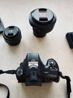 Sony SLT-A57 s objektivy SAL50F14 a SAL1118 + příslušenství - 5