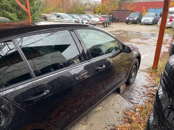 Prodám VW Golf 7 bouraný, 1,2 benzín 63kW, v celku - 5