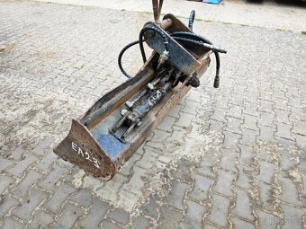 Lžíce svahová hydraulická 140 cm, EA23 - 5