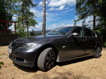 BMW e90 330xd 170kw M57 2006 manuál - 5