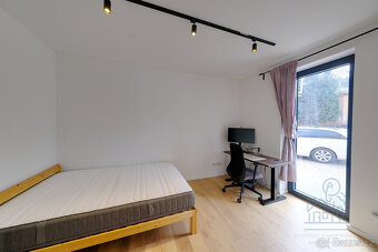 Prodej luxusního apartmánu s terasou a výhledem na vodu – Sl - 5