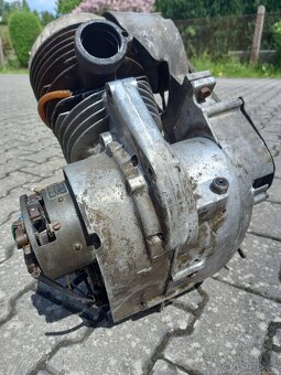 Motor ČZ 175/502 skútr jednovýfuk - 5
