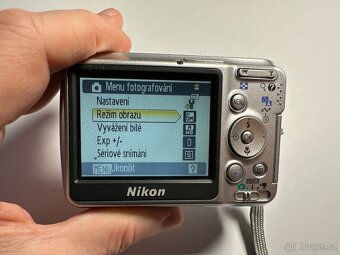 Nikon Coolpix L6 - 5