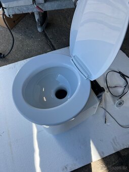 Kazetové chemické WC Dometic CT 4110 - 5