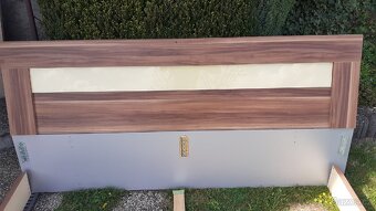Dřevěná postel 200 cm x 180 cm - 5