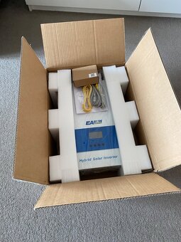 Hybridní měníč napětí střídač 5.6kw MPPT 48V NOVÝ - 5