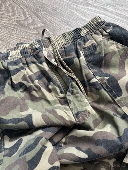 Zateplené army kalhoty, vel. 134/140 - 5