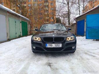 BMW 320i - 5