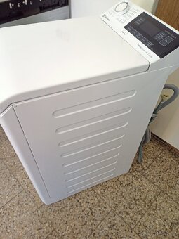 Pračka parní Electrolux vrchem plněná - 5
