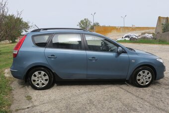 HYUNDAI I30 SW 1.6 16V, KLIMA, TAŽNÉ - 5
