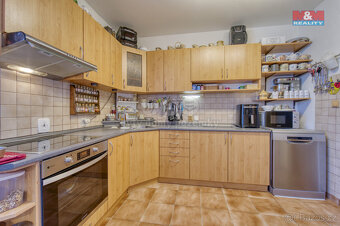Prodej bytu 3+1, 90 m², Město Touškov, ul. Partyzánská - 5